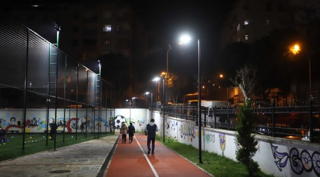 Aydınlatma Çalışmaları İle Kartal'ın Parkları Işıl Işıl Oluyor