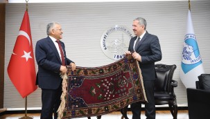  BAKAN YARDIMCISI GÜRCAN'DAN BAŞKAN BÜYÜKKILIÇ'A ZİYARET