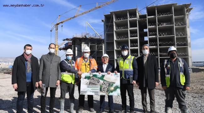 BAŞKAN BÜYÜKKILIÇ, 200 MİLYON TL'LİK KENTSEL DÖNÜŞÜM PROJESİ'Nİ YERİNDE İNCELEDİ