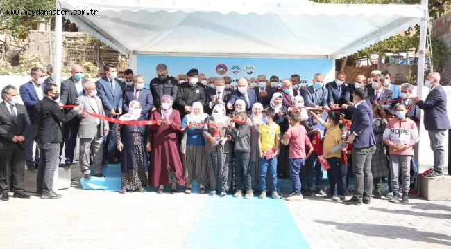  BAŞKAN ÖZTÜRK'TEN "PANKARTLI" TEŞEKKÜR