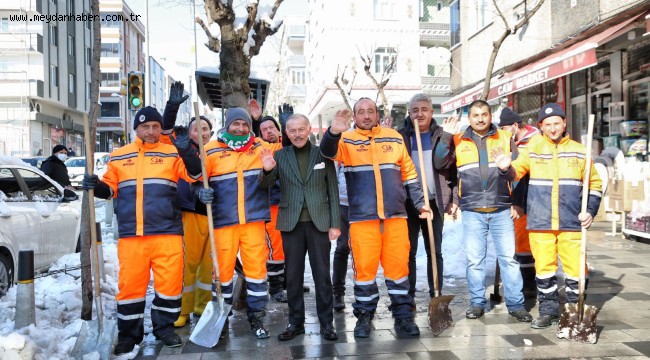 Bayrampaşa Belediyesi karla mücadele ekibi aralıksız çalıştı