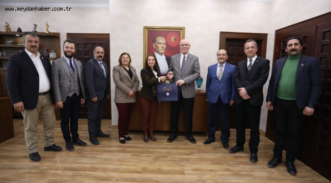 Eskişehir Kent Konseyi Başkan Kurt'u ziyaret etti
