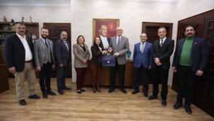 Eskişehir Kent Konseyi Başkan Kurt'u ziyaret etti