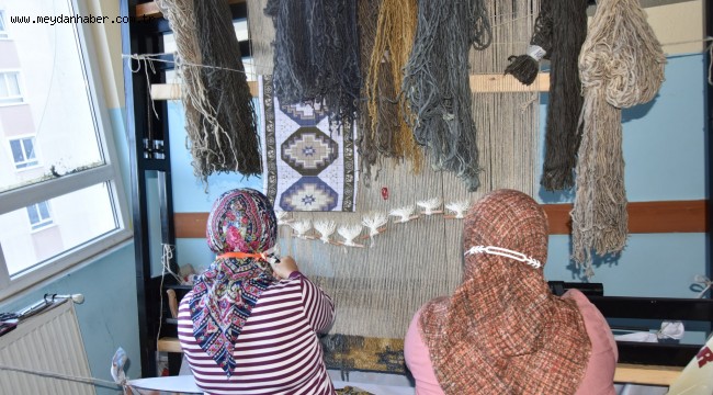 ISPARTA EĞİRDİR'DE DOKUNAN HALILAR ABD'DE SATILACAK