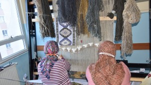 ISPARTA EĞİRDİR'DE DOKUNAN HALILAR ABD'DE SATILACAK