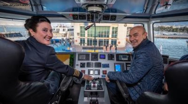 İzmir'in yeni feribotu Mavi Körfez sefere başladı
