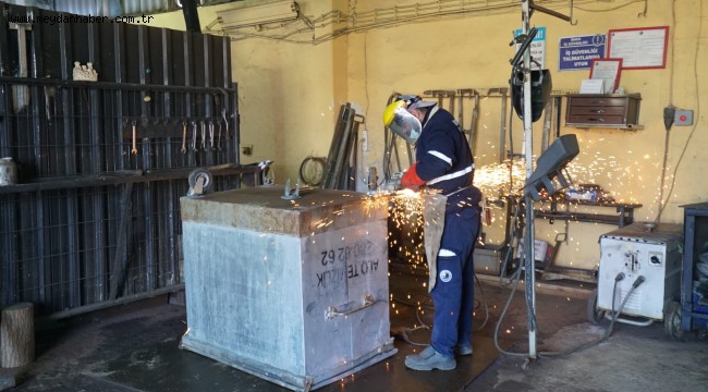 Kartal'da Tamir Edilecek Konteynerlere Yerinde Çözüm