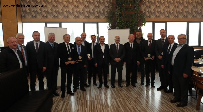   KOSBİ'nin yıldızları ödüllendirildi