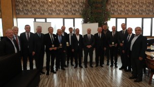   KOSBİ'nin yıldızları ödüllendirildi