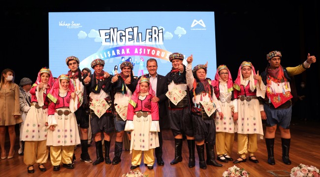 MERSİN BÜYÜKŞEHİR'İN ENGELLERİ AŞAN HİZMETLERİ ÖZEL BİREYLERİN YÜZÜNÜ GÜLDÜRÜYOR