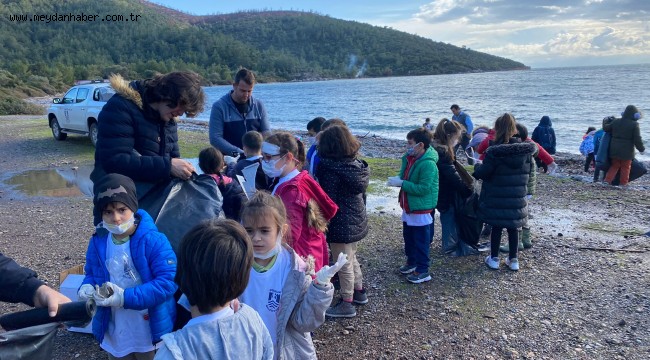 ÖĞRENCİLERLE GERİ DÖNÜŞÜMDE FARKINDALIK ÇALIŞMALARI