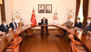 VALİ YAZICI, VATANDAŞLARA HATIRLATMA DOZU UYARISINDA BULUNDU