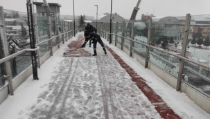 Yaya üstgeçitleri temiz ve güvenli