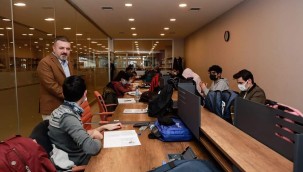 BAŞKAN ERCAN MİLLET KIRAATHANESİNDE ÖĞRENCİLERLE