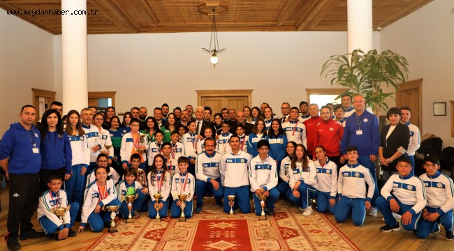 Büyükşehirden Amatör Spor Kulüplerine Destek