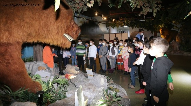 Çoçuk Müzesi tatilde misafirlerini ağırladı