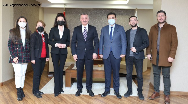 ÇOK BÜYÜK GAYRETLERİ VE FEDAKÂRLIKLARI OLDU