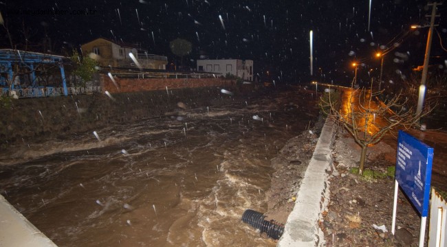 Dikili'de Yoğun Yağış