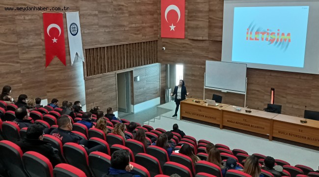 Personellere "Vatandaş ile iletişim" Eğitimi verildi