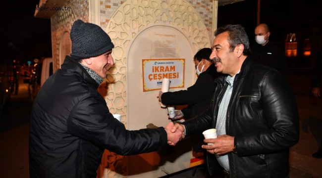 Soner Çetin cami cemaatine çorba ikram etti