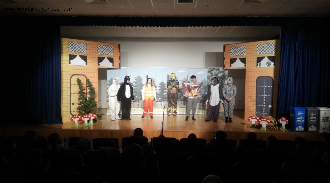 Teneke Adam tiyatrosu ile çocuklara çevre bilinci