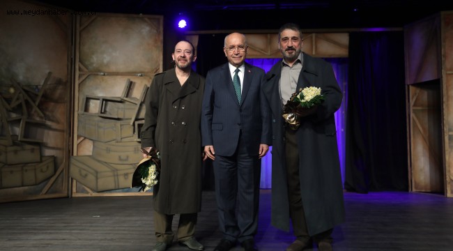 Tiyatro Festivali devam ediyor