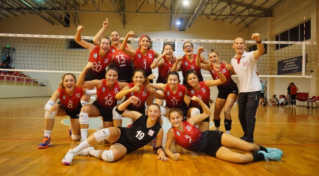 VOLEYBOLDA  AYVALIKGÜCÜ LİGE DAMGASINI VURDU