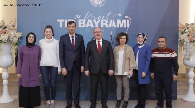 BAŞKAN BİLGİN SİVAS'TA GÖREV YAPAN HEKİMLERLE BULUŞTU