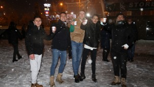 Başkan davet etti, gençler doyasıya eğlendi