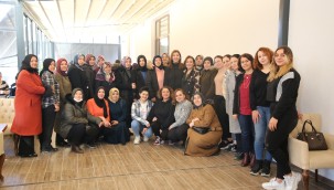 Başkan Esen'den Kadın Personeline 8 Mart İzni