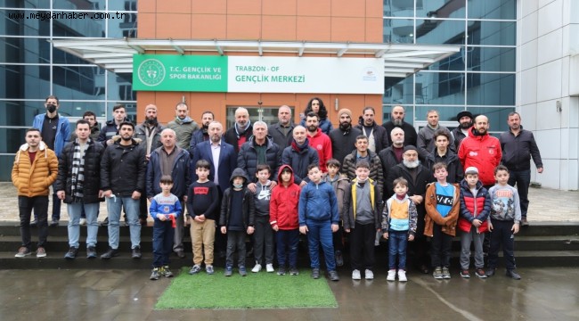 Başkan Sarıalioğlu, gençlerle sabah namazında buluştu