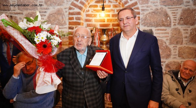 ERGÜN TEKİNCAN SAYGI GECESİNDE EFSANE FUTBOLCULAR BULUŞTU