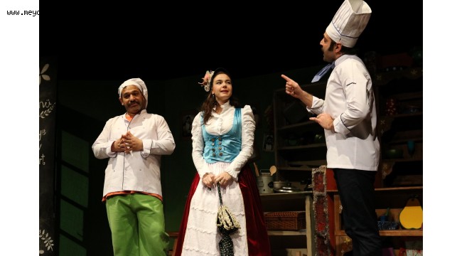 HARİKALAR MUTFAĞI" OYUNUNU İLGİ İLE İZLEDİ