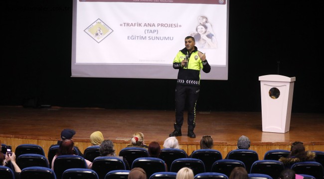 Trafik Ana Projesi Yenimahalleli anneleri bilinçlendirdi