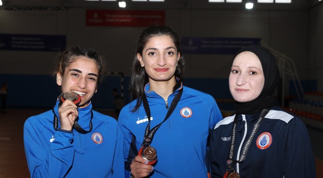 'YILDIZ SPORCU TARAMA PROJESİ'NDEN ŞAMPİYONLAR SAHNESİNE