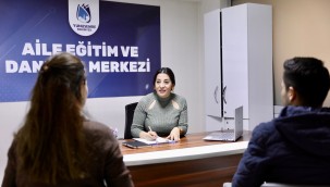 YUNUSEMRE AİLE EĞİTİM VE DANIŞMA MERKEZİ YÜZLERCE VATANDAŞA ULAŞIYOR