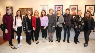 40 RENK 40 DOKUNUŞ SERGİSİ AKSM'DE