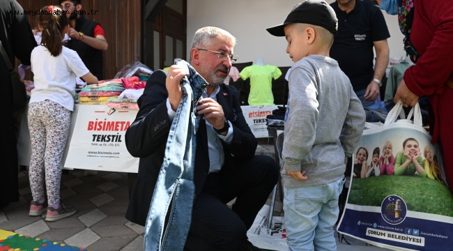 700 çocuğun bayramlığı Belediyeden