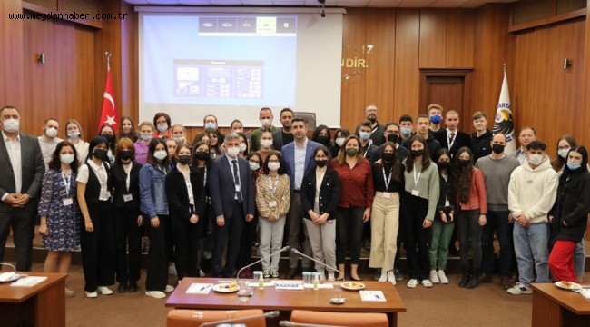   Avrupalı Erasmus Öğrencileri, Sosyal Sorumluluk Projesi İçin Kartal'da