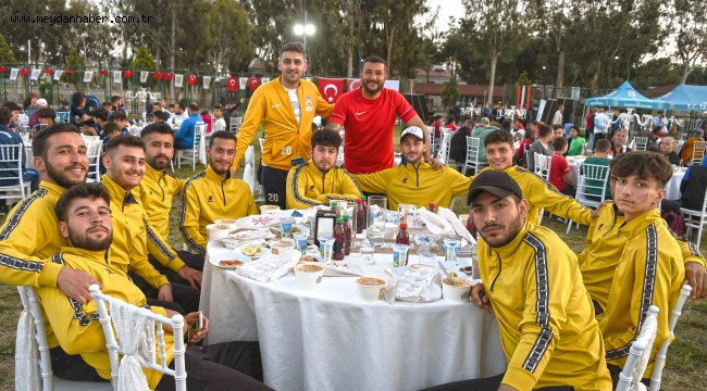 BAŞKAN BOZDOĞAN SPORCULARLA İFTAR YAPTI