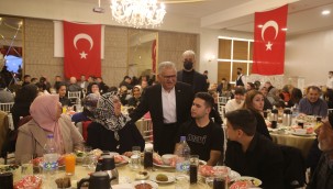 BAŞKAN BÜYÜKKILIÇ, EŞİ İLE BİRLİKTE ŞEHİT AİLELERİ, GAZİ VE YAKINLARIYLA BİR ARAYA GELDİ