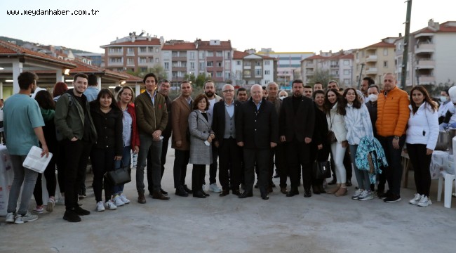 Başkan Gümüş İftar Sofrasında Üniversite Öğrencileriyle Buluştu