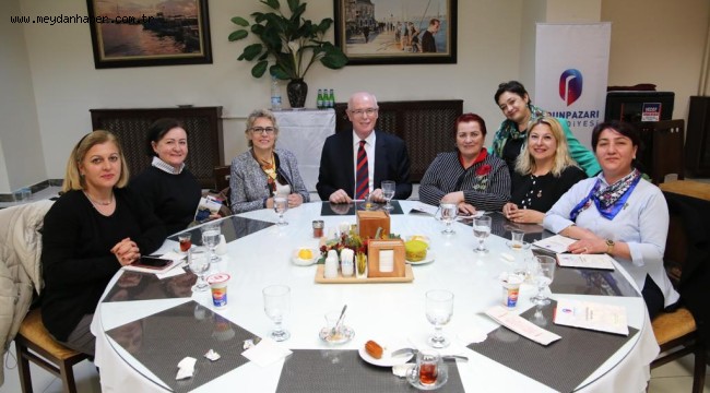 Başkan Kurt iftarda muhtarlarla buluştu