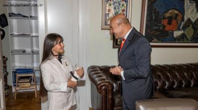 Başkan Soyer 23 Nisan'da koltuğunu çocuklara bıraktı