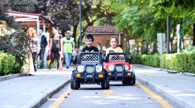 BAŞKENTLİ MİNİKLER TRAFİK EĞİTİM PİSTİ'NDE YENİDEN DİREKSİYON BAŞINA GEÇİYOR