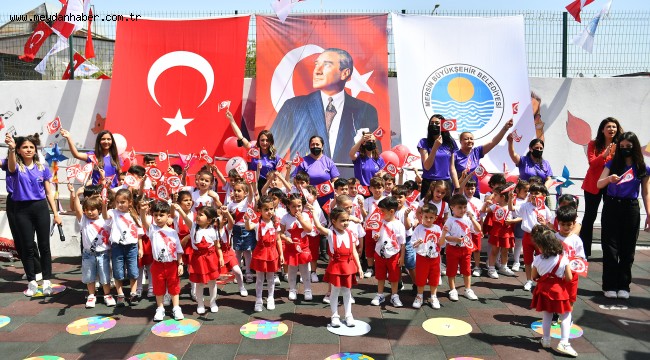 BÜYÜKŞEHİR'İN MÜNİR ÖZKUL KREŞİ'NDE 23 NİSAN COŞKUSU