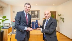 Çöpe Atılmak için Yetiştirilmiş" fotoğraf sergisi açıldı