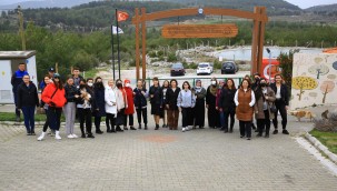 Geçici Hayvan Bakımevi Milli Piyango Kız Yurdu öğrencilerini ağırladı