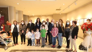 KARDEŞ ÜLKELER TÜRKİYE VE ROMANYA ÇOCUK RESİM SERGİSİ AÇILDI  