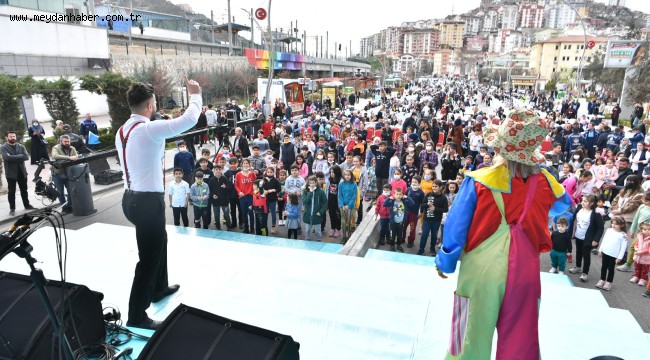Mamak Belediyesi'nden Dev İftar Sofrası  